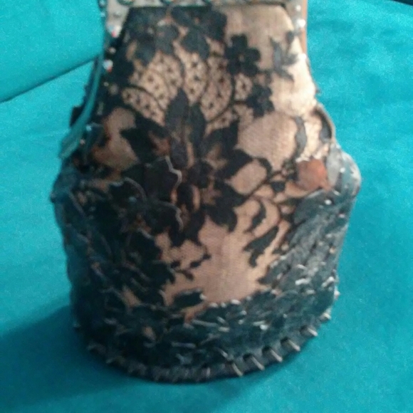 Very fancy small purse - Picture 2 of 4